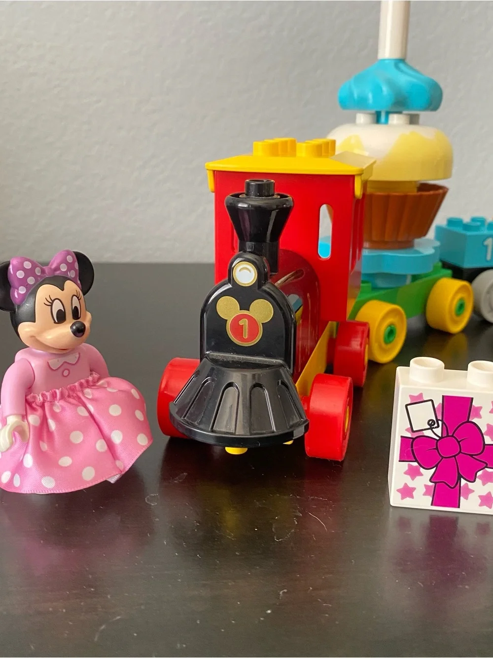 Lego Duplo Minnie Mouse Birthday Train Partial Set